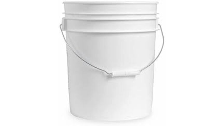 5 Gallon White Plastic Bucket | Rental