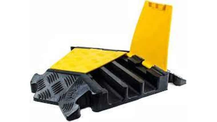 3 Channel Cable Ramp Right Turn | Rental