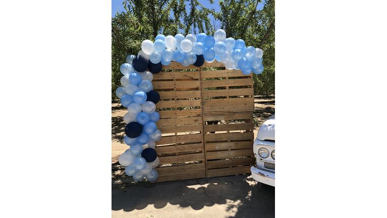 Wood – 6’ x 8’ Natural Wood Pallet Backdrop Rental | Rental Wood – 6’ x 8’ Natural Wood Pallet Backdrop Rental | Rental