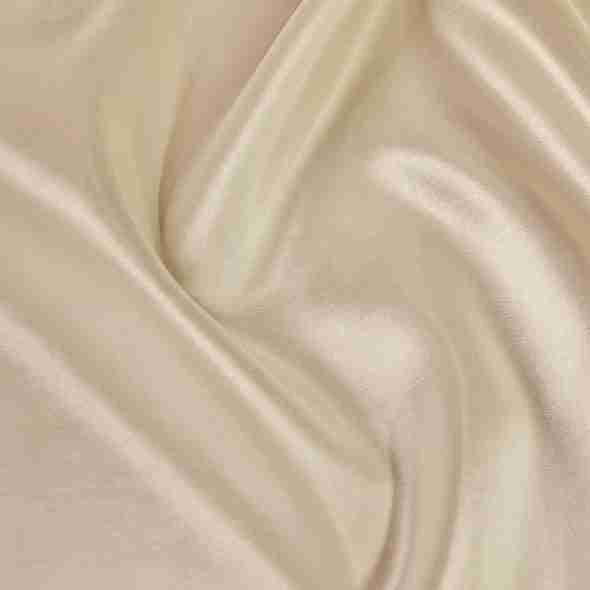 Taffeta (Solid) Table Runner in Ivory | Rental