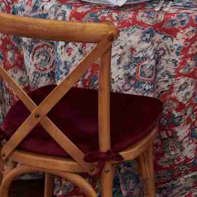 Velvet Cushion Wine | Rental Velvet Cushion Wine | Rental