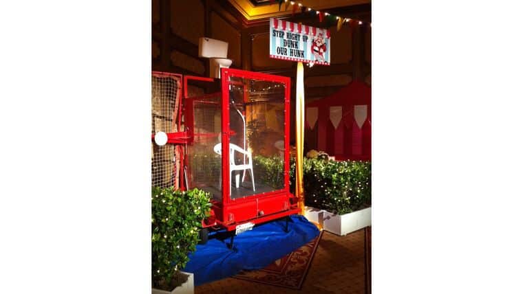 Dunk Tank – Royal Flush Game | Rental