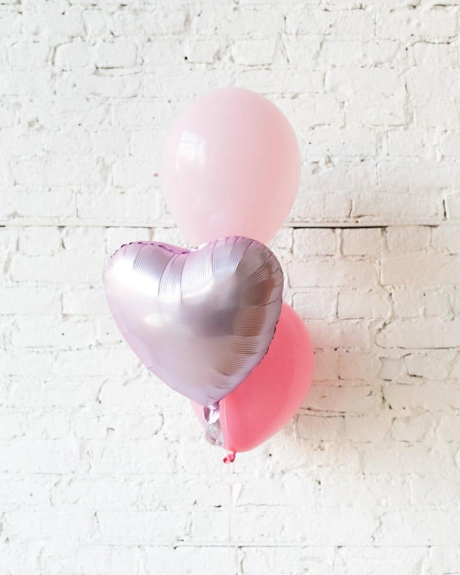 Valentine’s Day – Foil Heart and 11in Balloons – bouquet of 3 | Rental