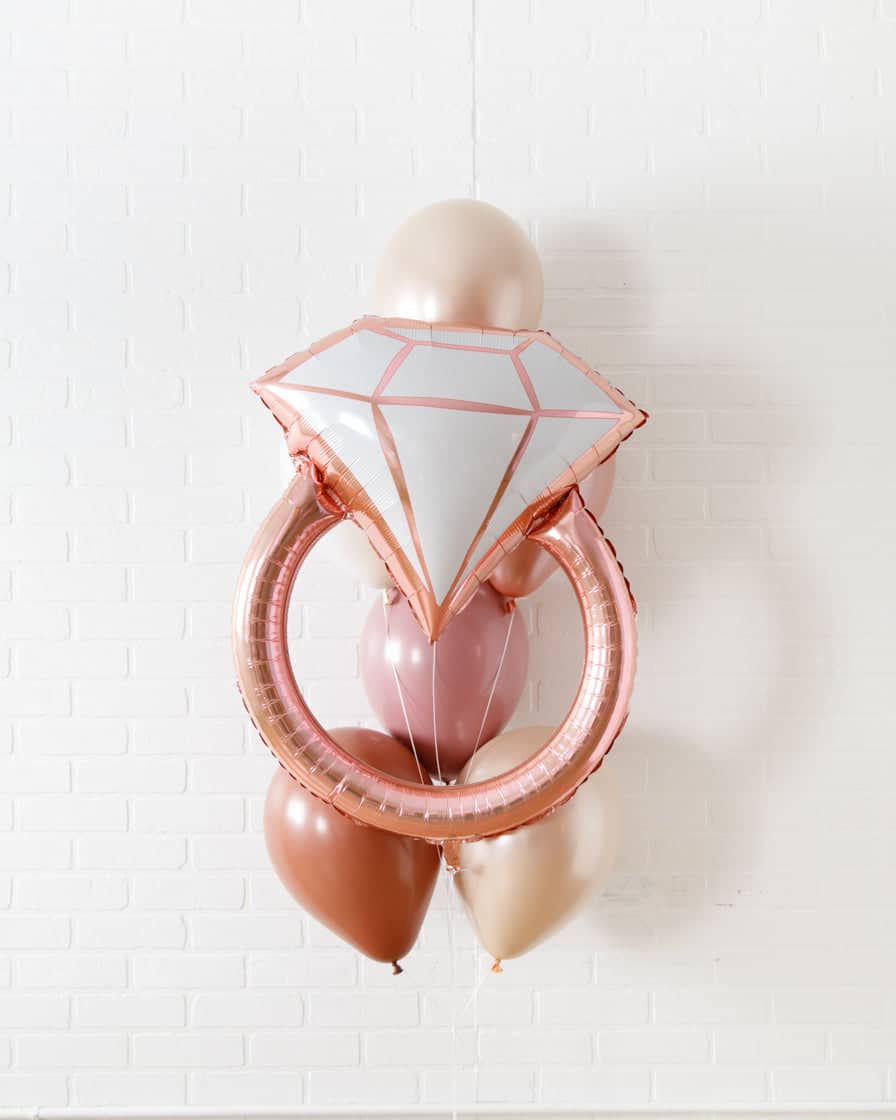 Canyon Moon – Balloons with Ring Foil – bouquet of 7 | Rental