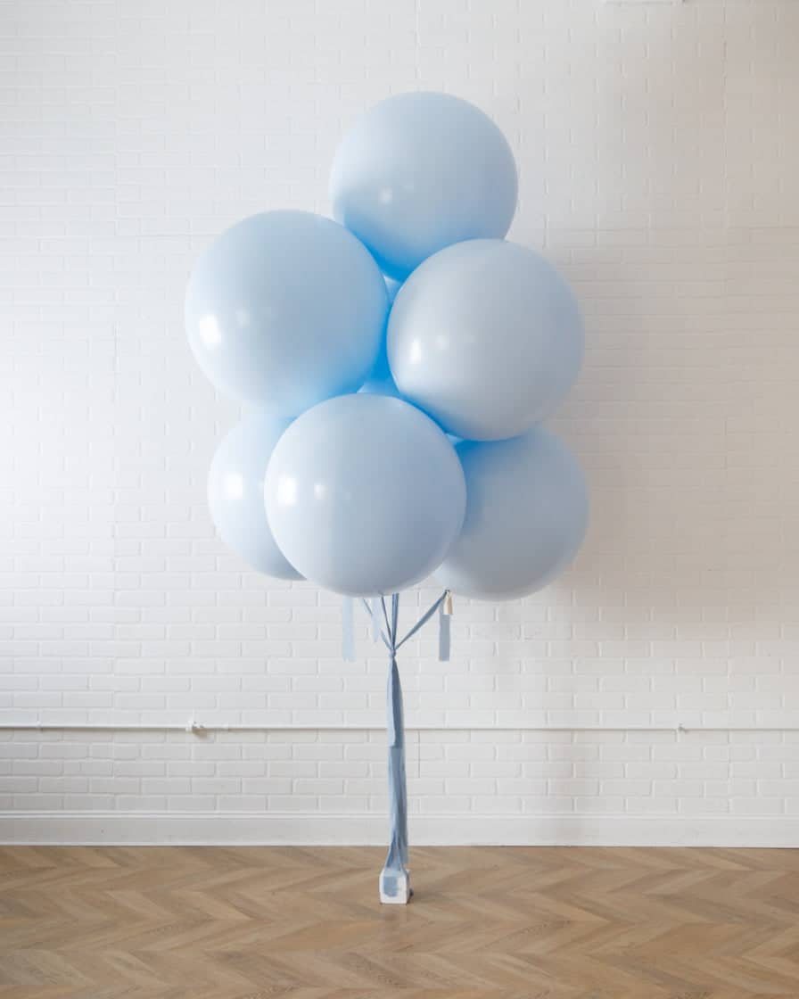 Château – Giant Bouquet | Rental