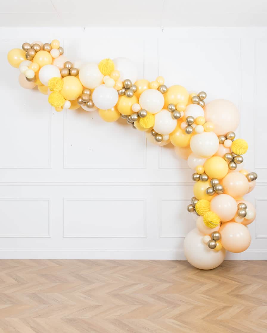 Bee Theme  – Balloon Garland Install Piece with Accent – 12ft | Rental