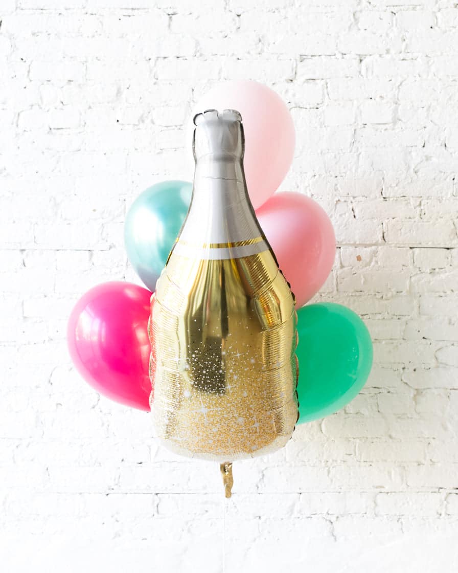 Flamingo Fling – Champagne Foil and 11in Balloons – bouquet of 7 | Rental
