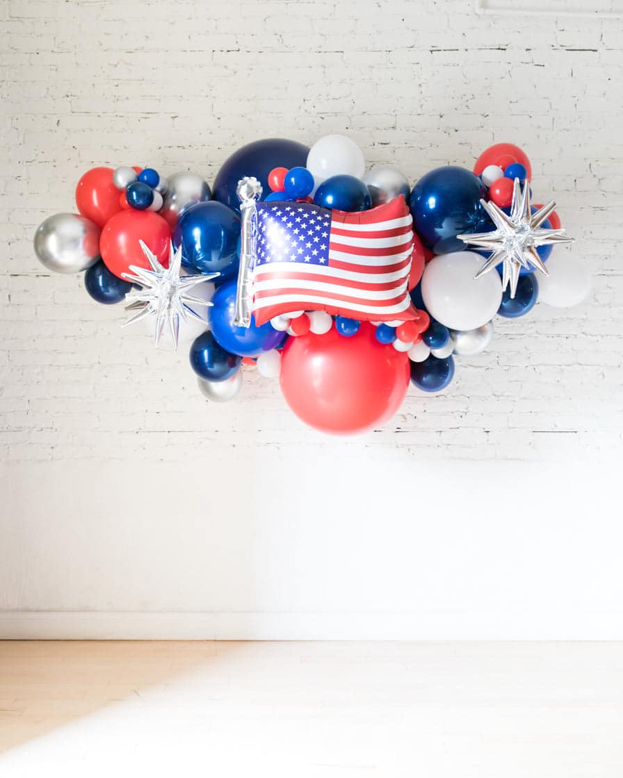 Flag and Star Red, White & Blue Palette Balloon Garland | Rental Flag and Star Red, White & Blue Palette Balloon Garland | Rental