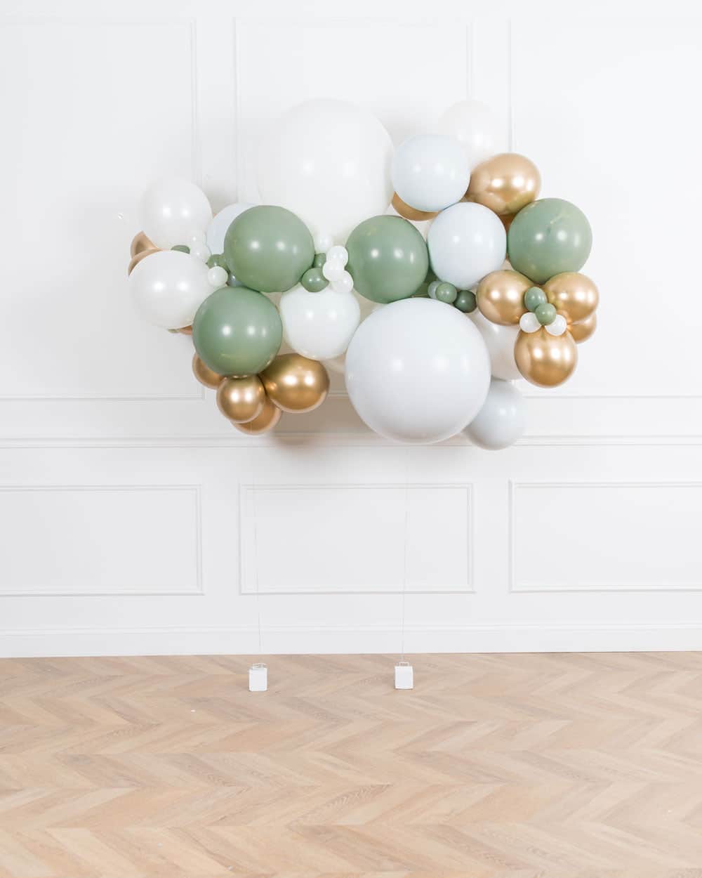 Botanical – Balloon Backdrop Floating Piece | Rental