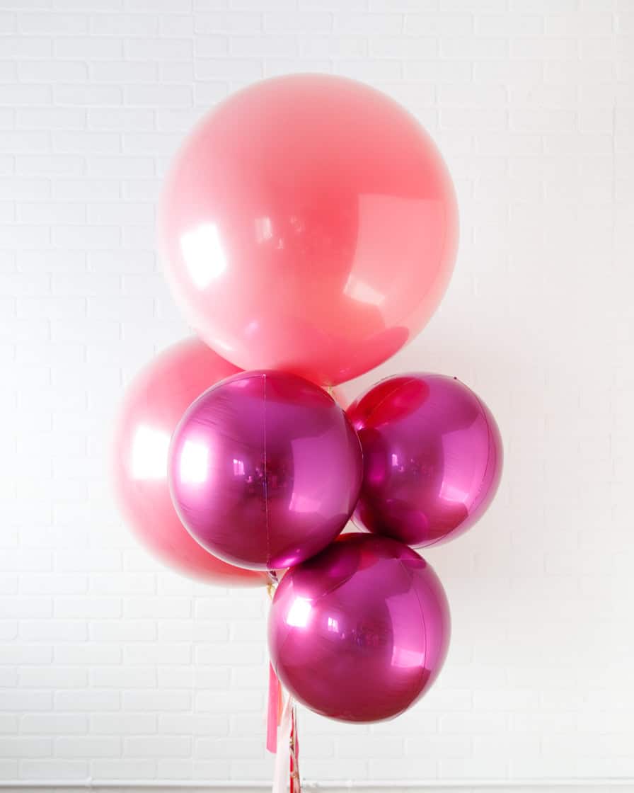 Life In Plastic – Giant Balloon and Orbs Bouquet | Rental Life In Plastic – Giant Balloon and Orbs Bouquet | Rental