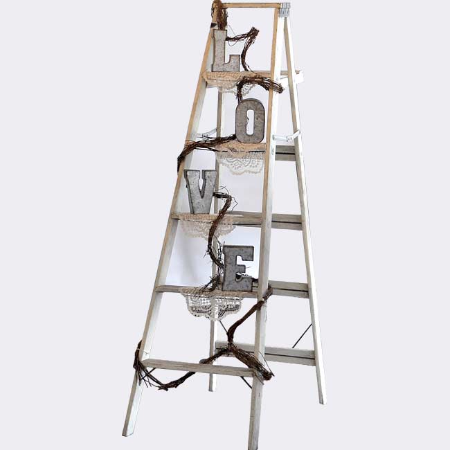 Vintage Look Ladder | Rental