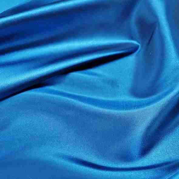 Taffeta (Solid) Table Runner in Aqua 043 | Rental