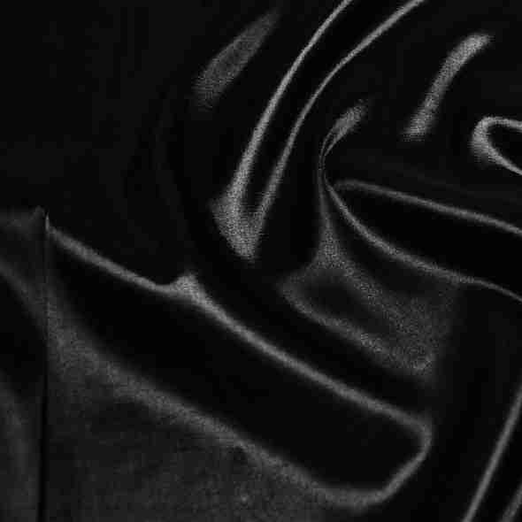 Taffeta (Solid) Table Runner in Black | Rental