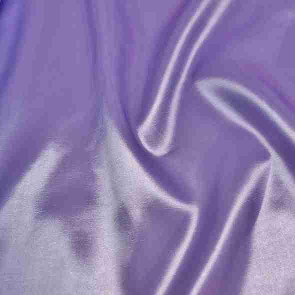 Taffeta (Solid) Table Runner in Lilac 011 | Rental